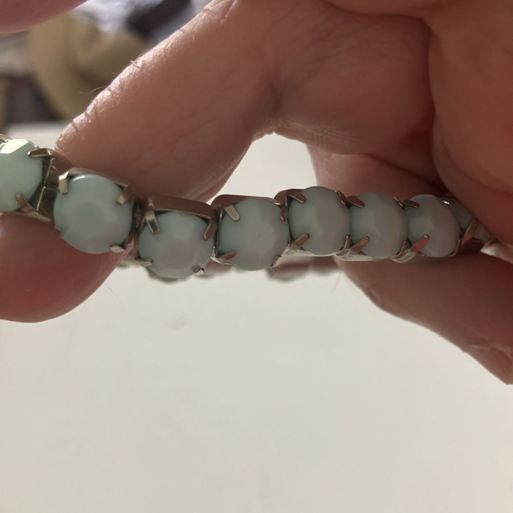 Springy stretch bracelet